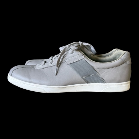 VIONIC men’s leather grey sneaker US size 11 good condition Mark top right - Picture 1 of 9